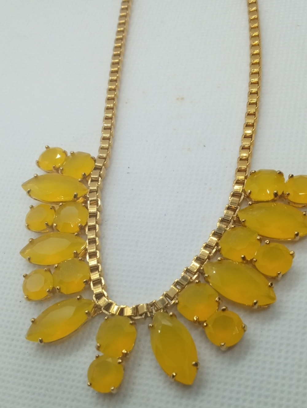 KATE SPADE MARQUE YELLOW DROP NECKLACE - Picture 7 of 8